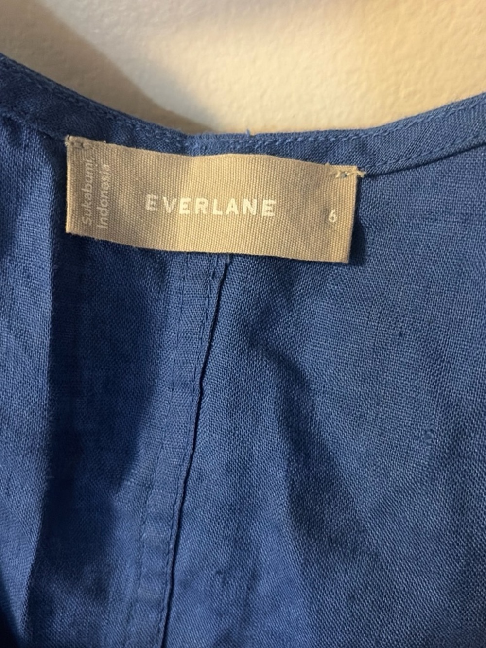 Everlane Blue Linen Button-Front Crop Tank - Picture 2 of 3
